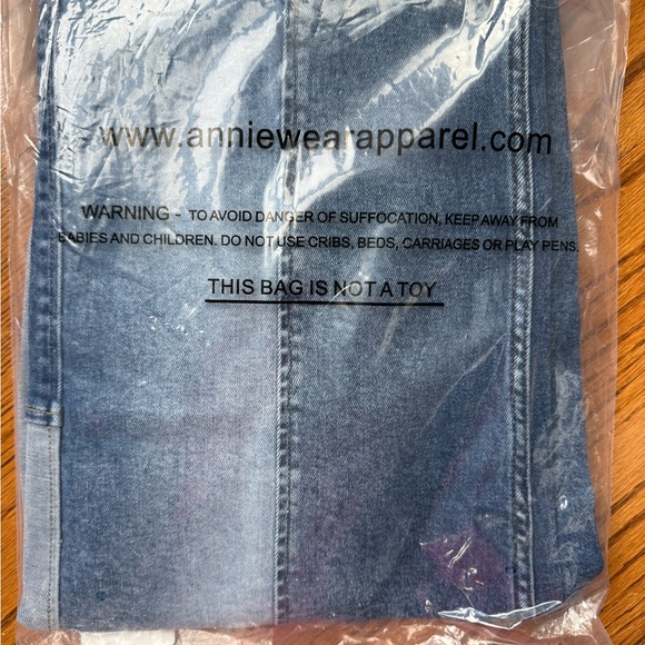 New in Package AnnieWear Lana Patchwork Jeans - Picture 4 of 4